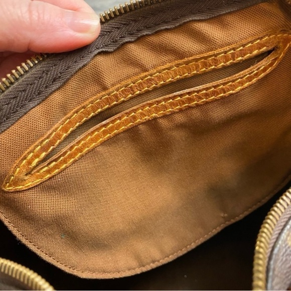 LOUIS VUITTON Monogram Speedy 30 Vintage Coated Canvas - Picture 17 of 17